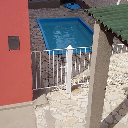 Apartamento pé na areia na Praia Maranduba-3