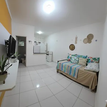 Apartamento pé na areia na Praia Maranduba-2